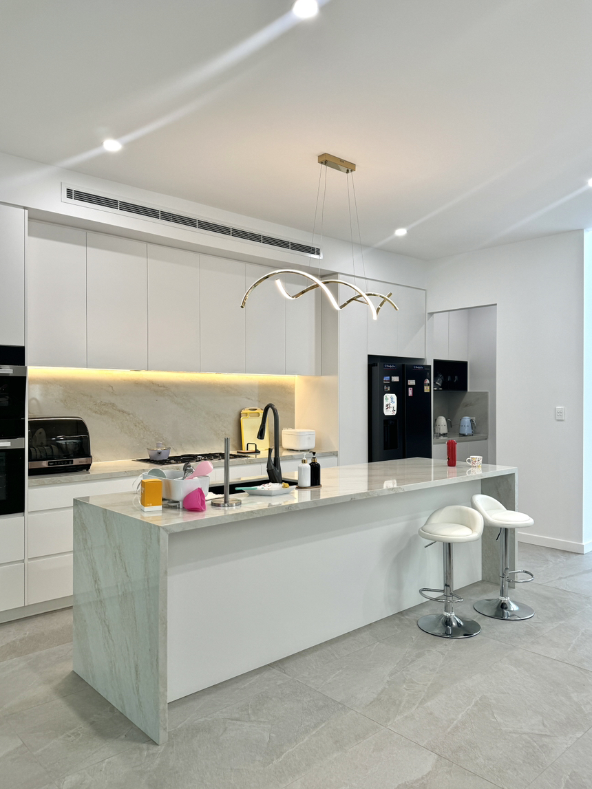 今日悉尼Marsfield 近麦考瑞现代townhouse单间招租 Marsfield 近麦考瑞现代townhouse单间招租