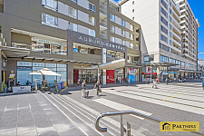 Auburn Central 商场上盖三房公寓带车位步行火车站