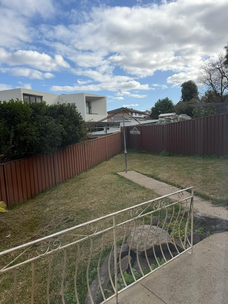 今日悉尼Winston Hills 一间房包心床Winston Hills Winston Hills 一间房包心床Winston Hills