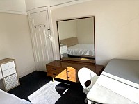 Burwood  大房 周天入住 短租欢迎 直达 City UTS 悉尼大学 有车位