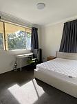 Hurstville  静街 Unit 2b2b 阳台2 超大客厅和饭厅