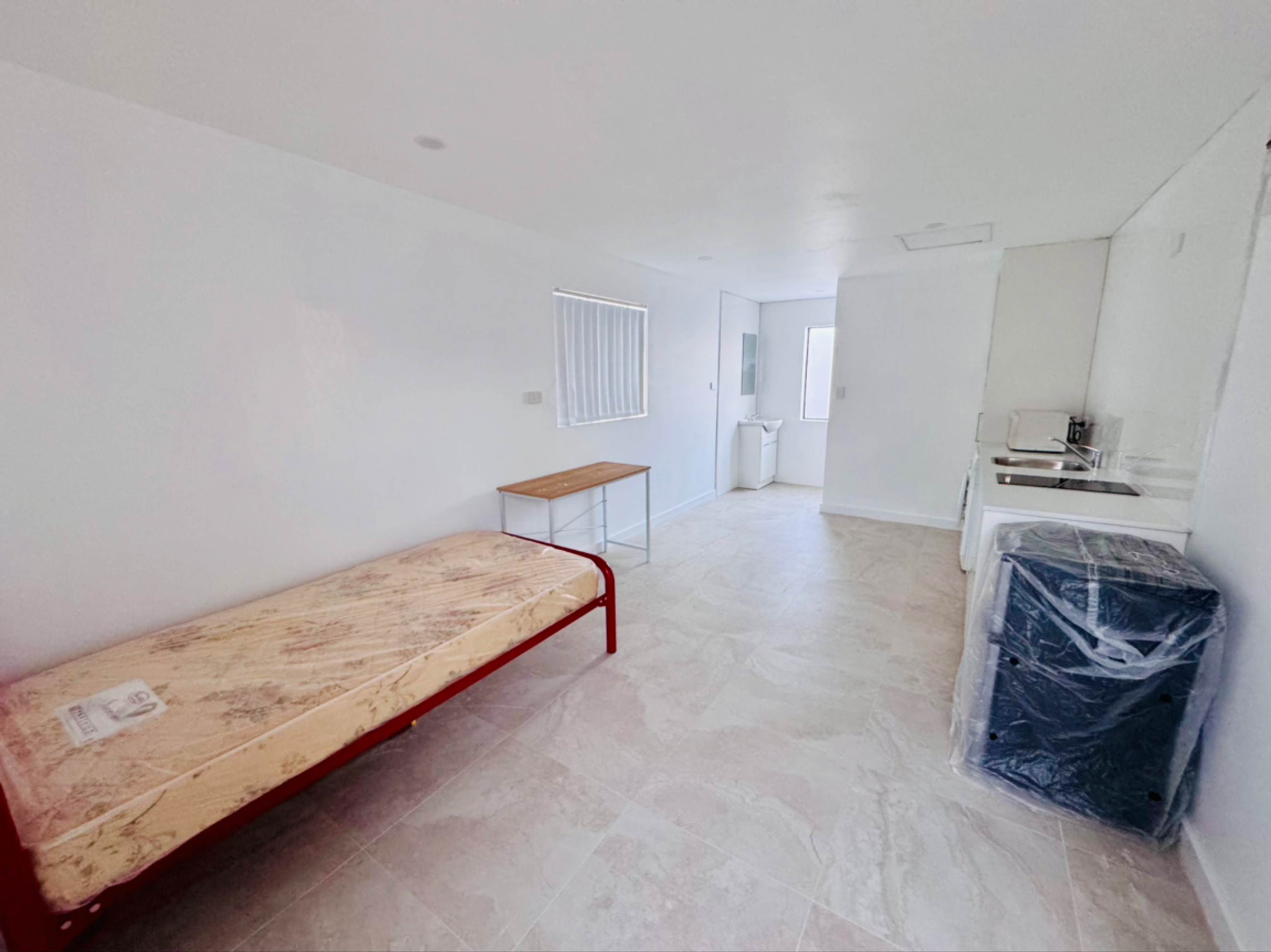 今日卧龙岗Kogarah 静街studio独户靓房首次出租 Kogarah 静街studio独户靓房首次出租