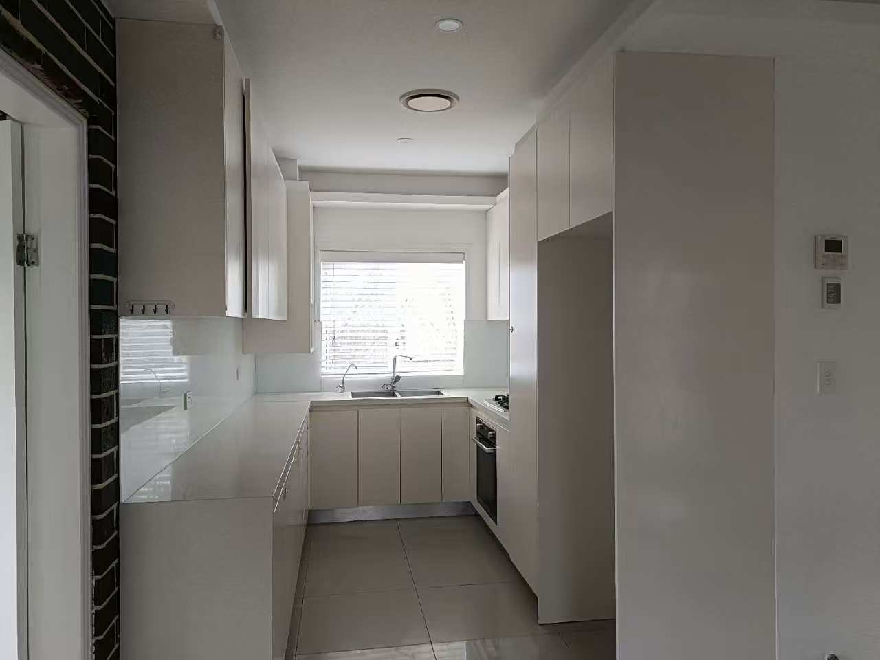 今日悉尼Villawood villawood 近新四房两卫砖奶奶房整租800w Villawood villawood 近新四房两卫砖奶奶房整租800w