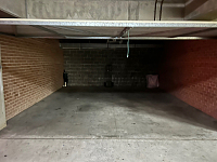 Campsie lockup garage车库出租