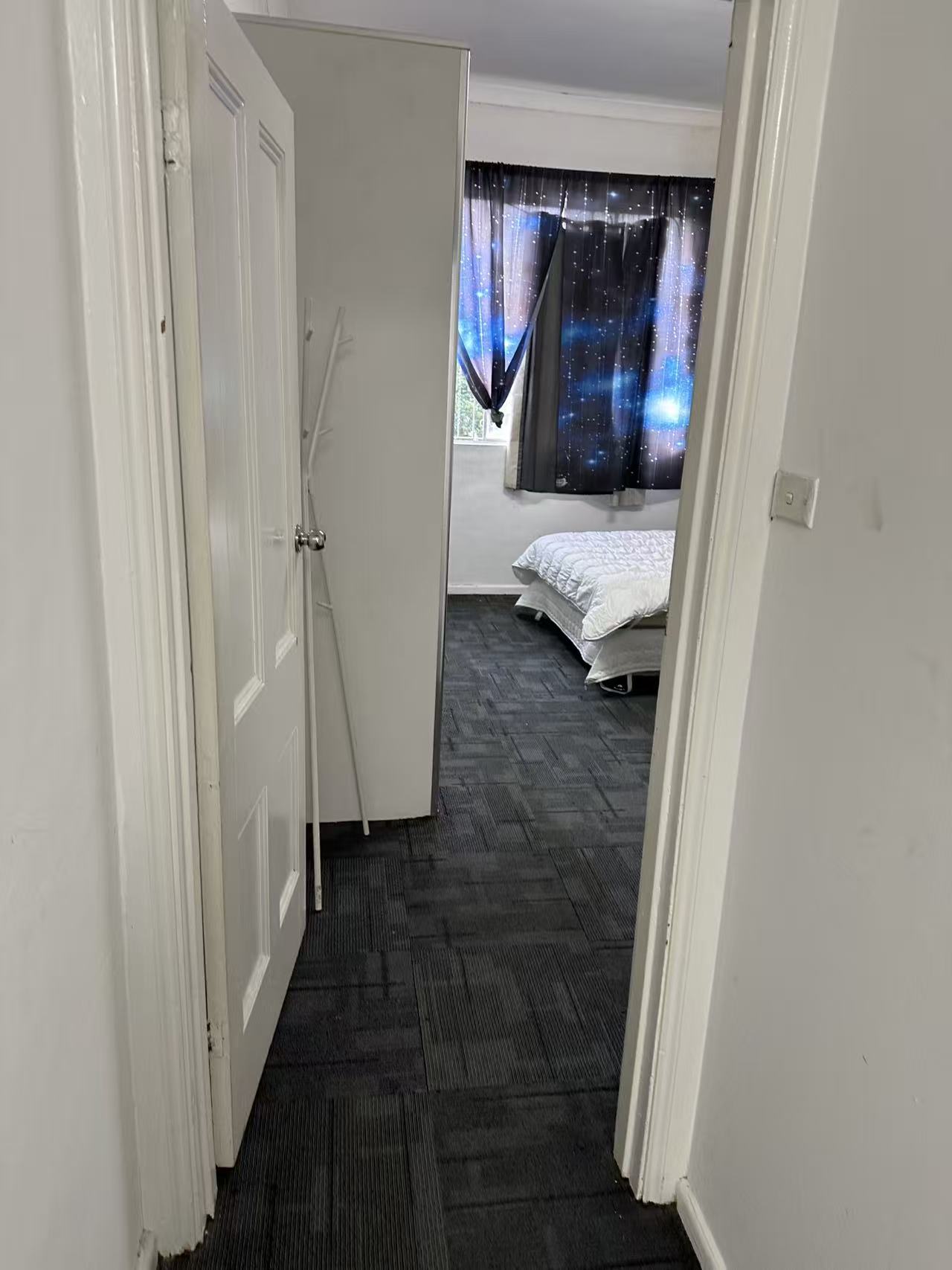 今日悉尼Stanmore 悉尼近city cbd主卧出租 Stanmore 悉尼近city cbd主卧出租