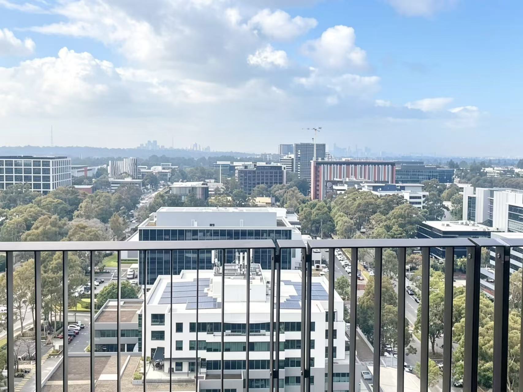 今日悉尼Macquarie Park 高层景观两房 悉尼无敌海港大桥景 22楼Penthouse 步行Metro Macquarie Park 高层景观两房 悉尼无敌海港大桥景 22楼Penthouse 步行Metro