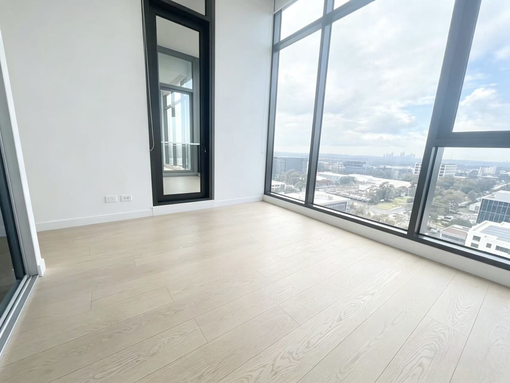 今日悉尼Macquarie Park 高层景观两房 悉尼无敌海港大桥景 22楼Penthouse 步行Metro Macquarie Park 高层景观两房 悉尼无敌海港大桥景 22楼Penthouse 步行Metro