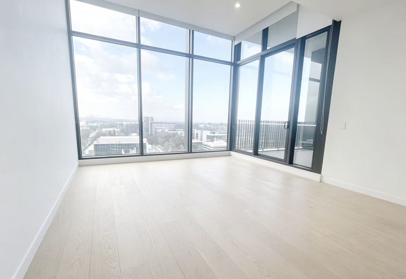 今日悉尼Macquarie Park 高层景观两房 悉尼无敌海港大桥景 22楼Penthouse 步行Metro Macquarie Park 高层景观两房 悉尼无敌海港大桥景 22楼Penthouse 步行Metro