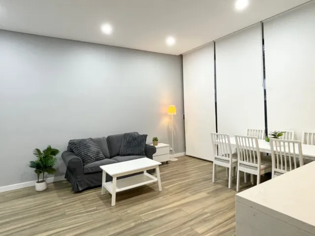 Rosebery 采光好 3房2卫加书房 带家具 随时入住