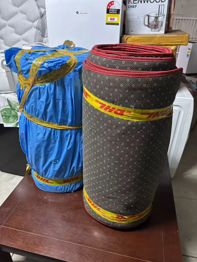 餐馆用的铅合金桌 冰箱洗衣机小冰箱椅子桌子地毯烤炉大桌子床架等等出售（第 7 张）
