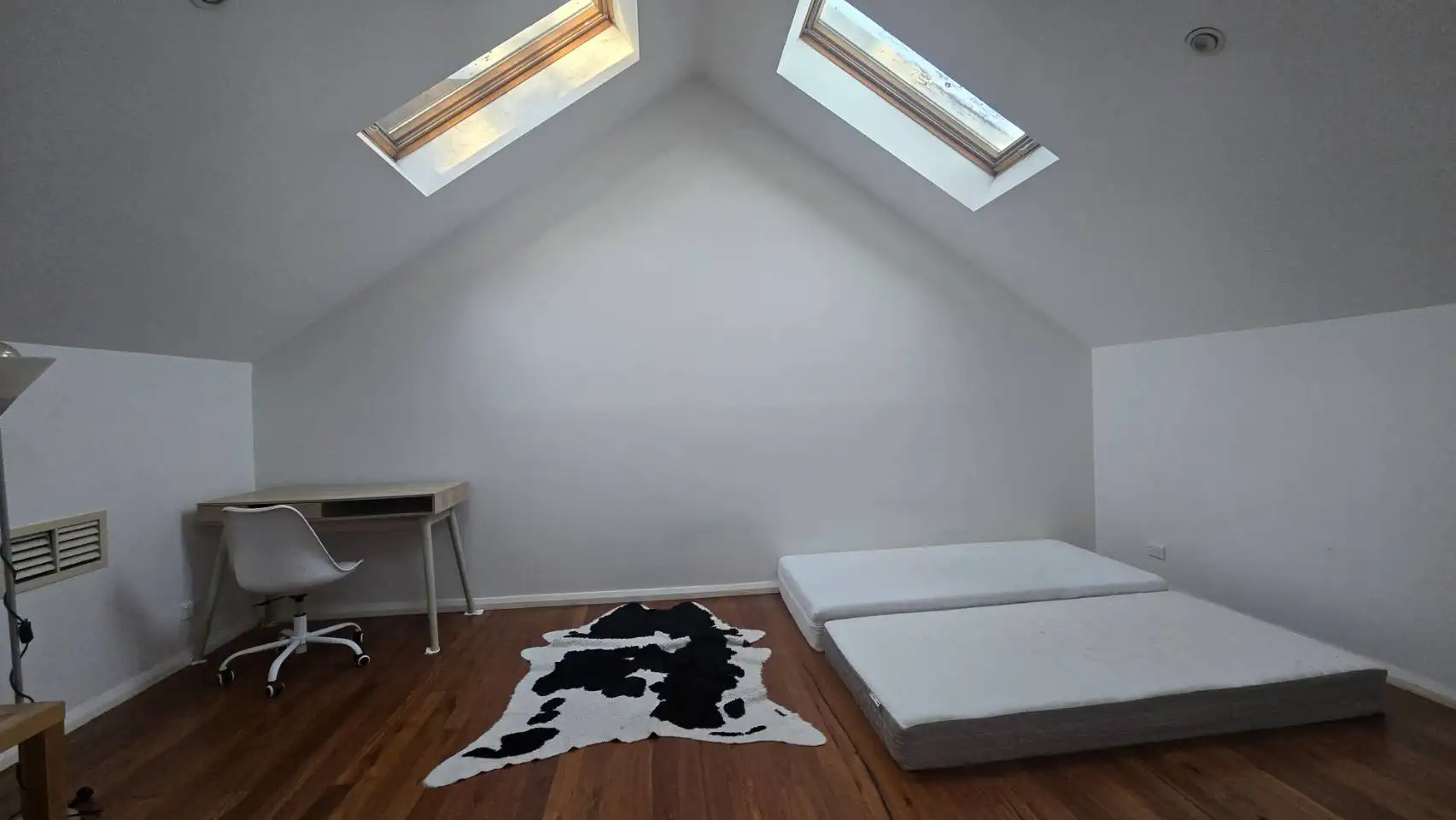 Forest Lodge Furnished Room for Rent 2037（第 1 张）