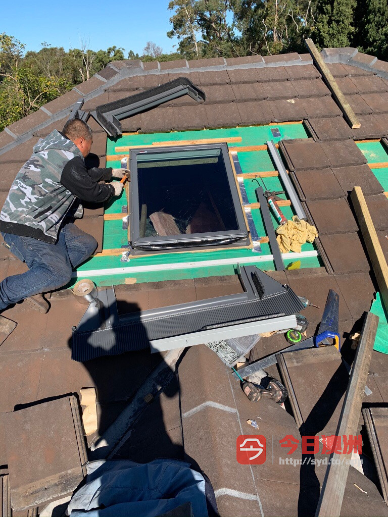  专业屋顶维修