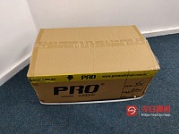  标准中型纸箱用于邮寄包装和存储