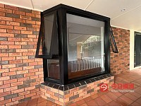  专业安装玻璃门窗