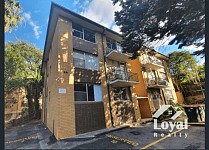  1房1卫1车位 unit 出售