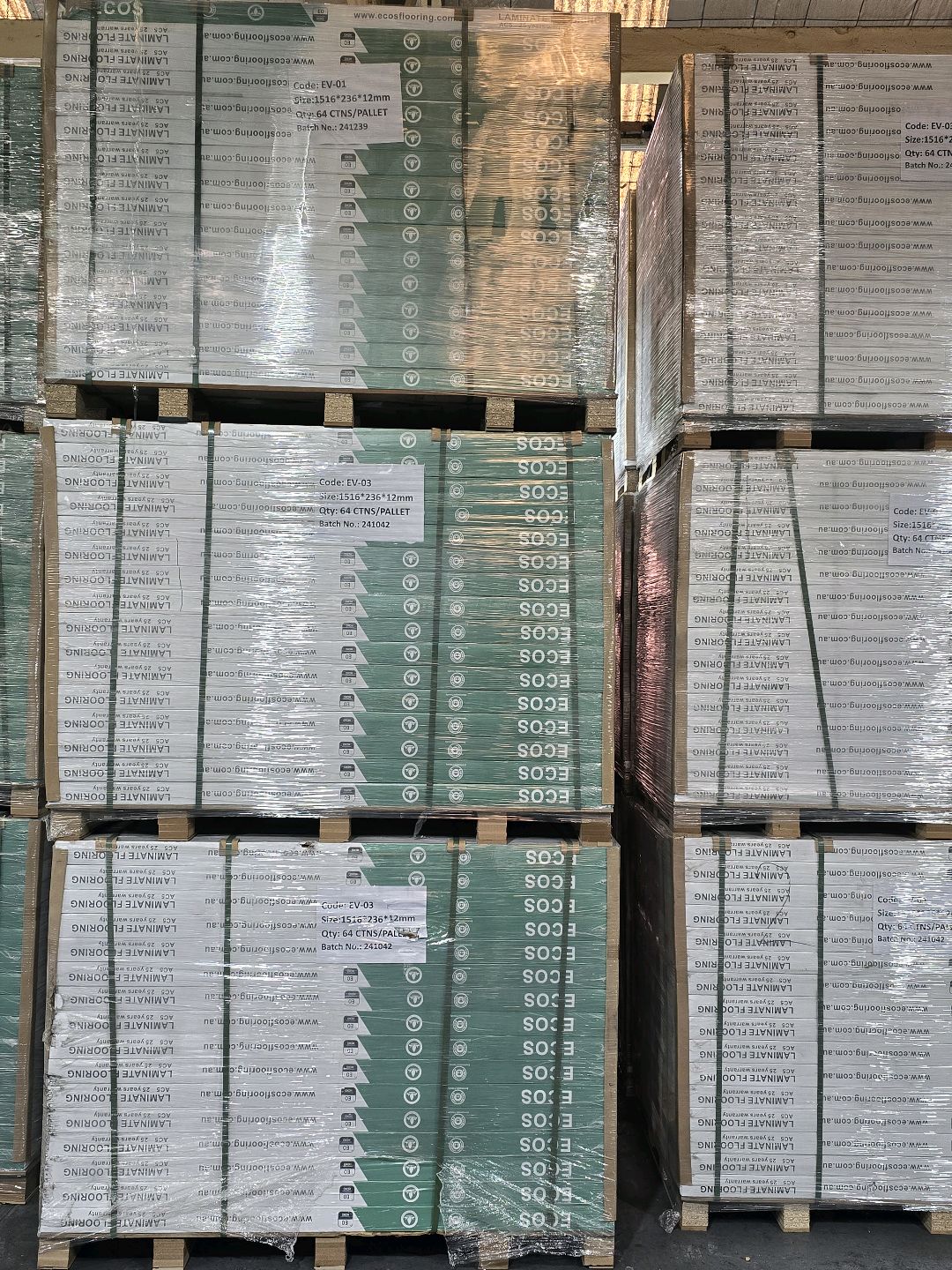 今日卧龙岗 从厂家直购高品质地板 从厂家直购高品质地板