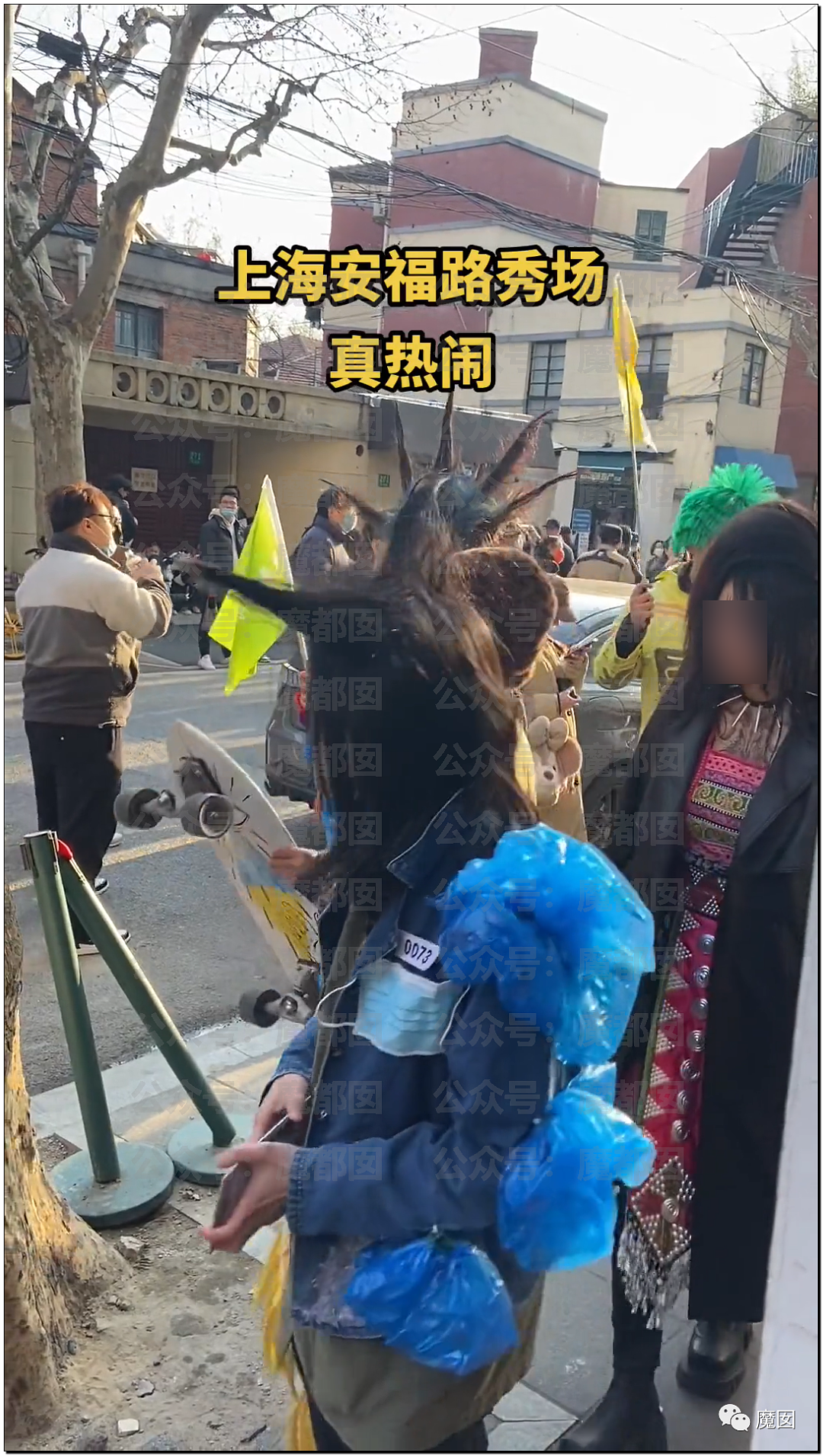 惊讶！上海安福路街头忽然聚集大批五彩缤纷发色的俊男美女（组图） - 23