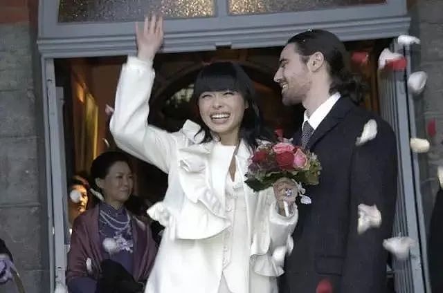中国女留学生打工邂逅王子，嫁入王室！13年后怎么样了（组图） - 15