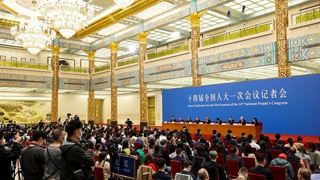 李强：中国新总理两会记者会“首秀” 没有金句但向民企和外资喊话（组图） - 2