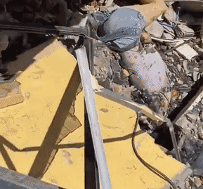 13人死亡！厄瓜多尔突发6.8级强震，民众当街死亡，多人被困废墟之下（视频/组图） - 6
