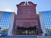 上海“出柜大楼”火速蹿红，网友：柜子成精了（组图）