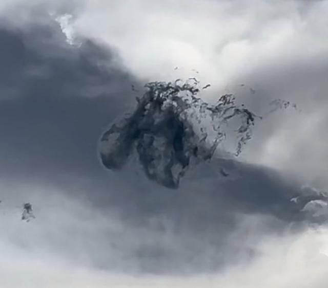 悉尼一片“特立独行”的云彩上了全球热搜，见者都说是“摄魂怪”现身（组图） - 4