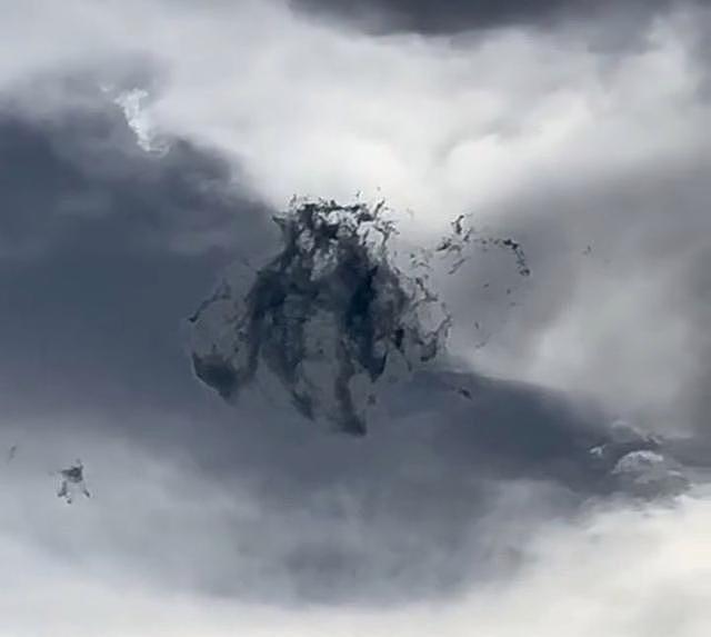 澳洲一片“特立独行”的云彩上了全球热搜，见者都说是“摄魂怪”现身（组图） - 1