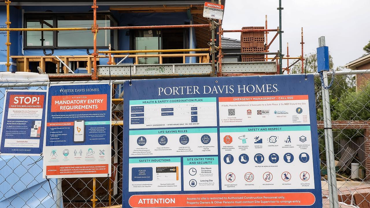 Major home builder Porter Davis has gone bust with work immediately halted on more than 1700 properties across Victoria and Queensland.