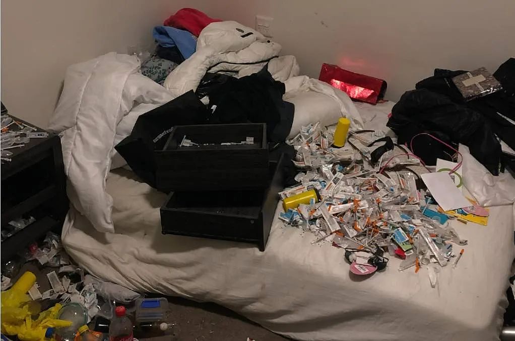 太猖狂！堪培拉Belconnen凌晨遭抢劫，两teenager持枪劫走50台iPhone、多台平板（组图） - 7