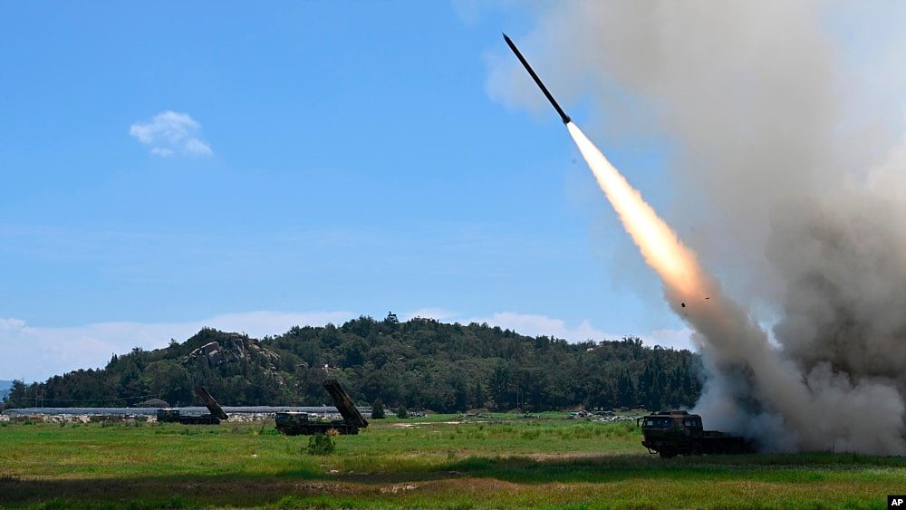台湾估大陆环岛军演符合预期，是否再射导弹成敌意指标（组图） - 1