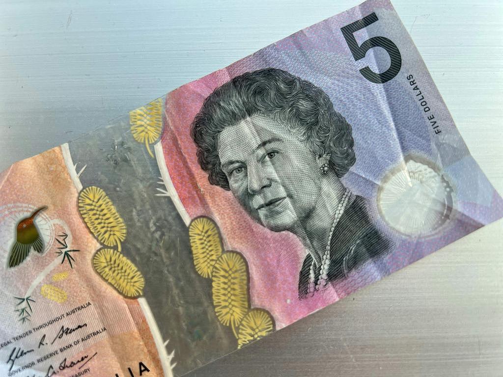 The fact that King Charles isn’t replacing the Queen on the $5 note is a sign Australia is moving closer to becoming a republic. Picture: Mladen Antonov/AFP