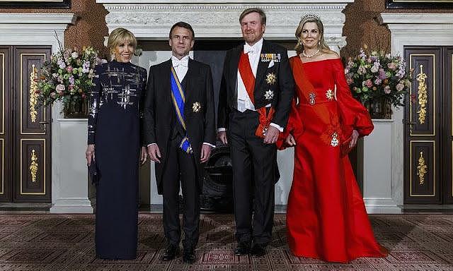 马克龙69岁爱妻赴国宴，盘起头发很精致，和51岁荷兰王后似同龄（组图） - 2