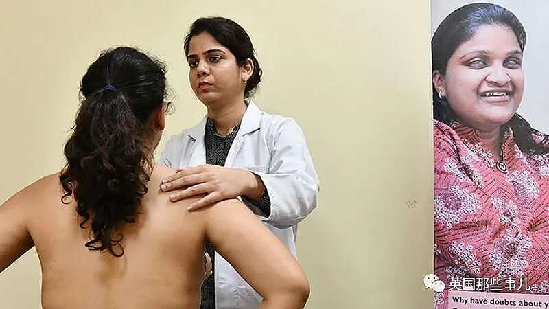 印度女性没钱检查乳腺，一群盲人用手摸奶看病！（组图） - 11