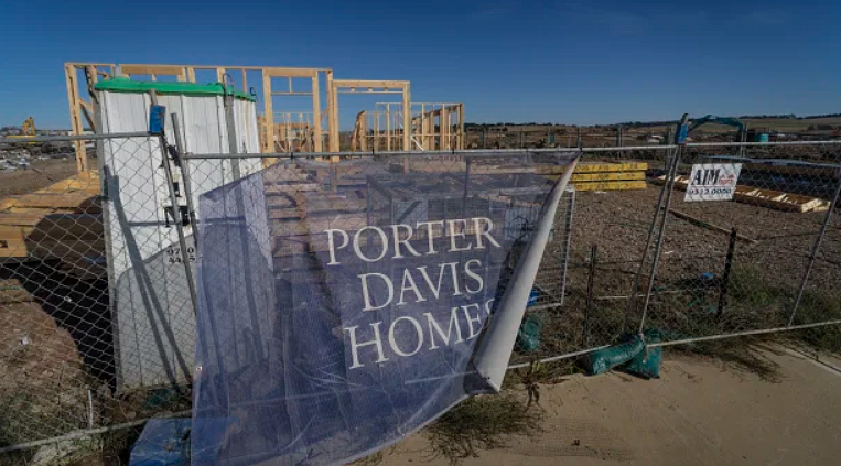房屋建筑商Porter Davis倒闭后，清算人采取行动，向客户提供替代建筑商以重启工程 - 3
