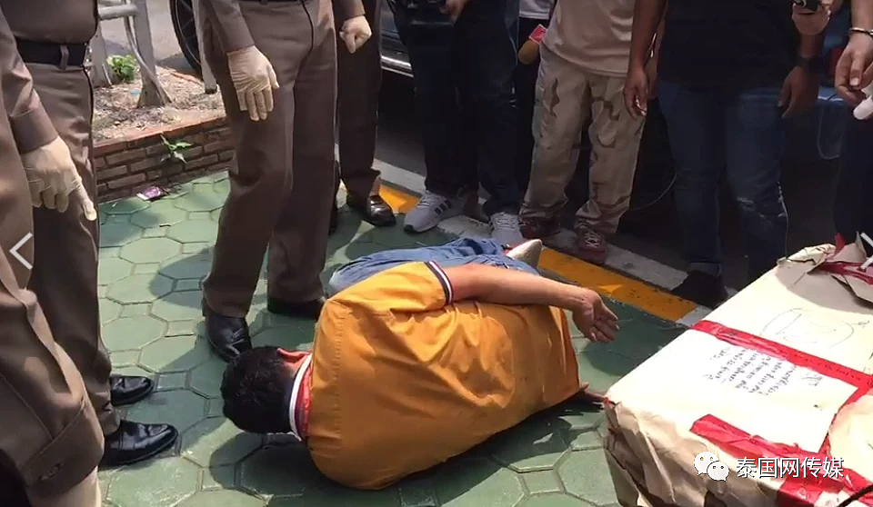 华男被泰国女友联合“小三”绑架勒索！泰国警察：被绑男子是通缉犯，准备驱逐出境（组图） - 7