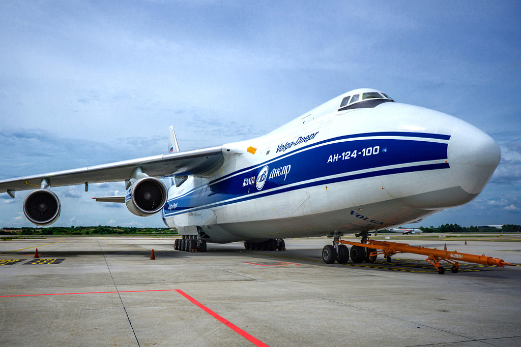 另类惩俄！加拿大把扣留的俄罗斯An-124货机移交乌克兰（图） - 1