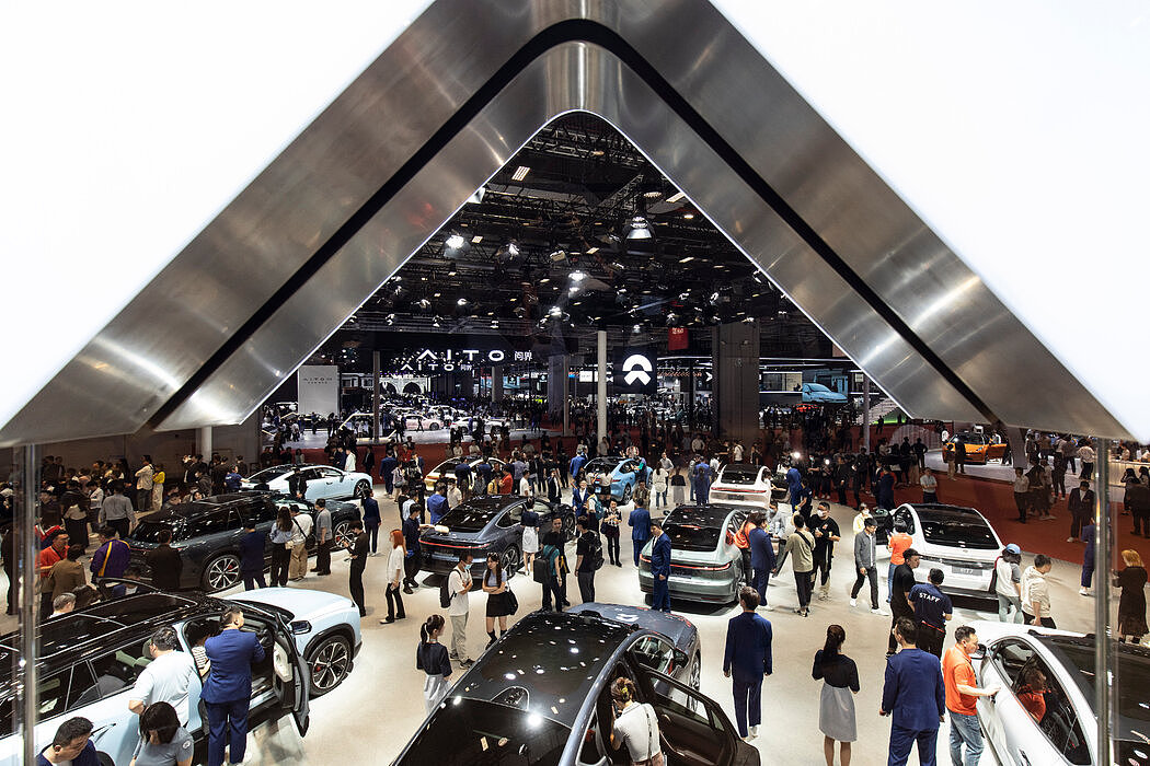 聚焦上海车展：中国汽车产业悄然转型，国产电动车受热捧（组图） - 1