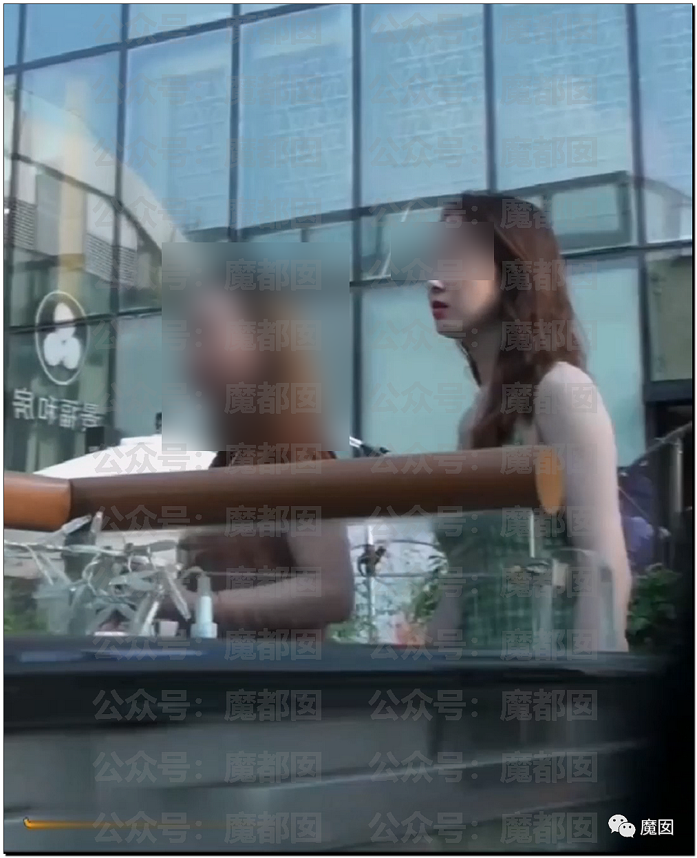 冲上热搜！中国女星商城内被偷拍裙底遭勒索，视频网上疯传（组图） - 19