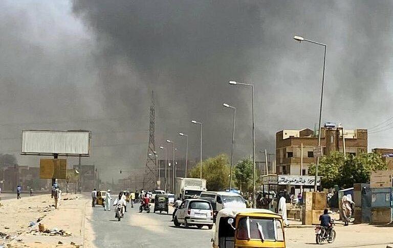 苏丹正滑向一场血腥内战？当地华人称“有中资企业被抢”，各方呼吁立刻停火（组图） - 4