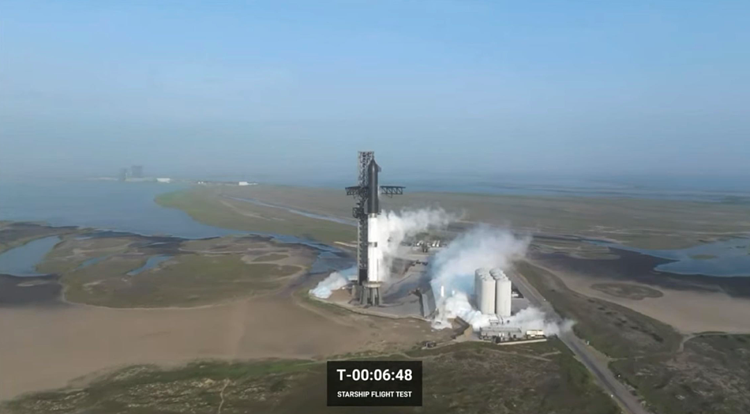 可惜！SpaceX星舰升空爆炸，现场却响起一片欢呼和掌声（视频/组图） - 1