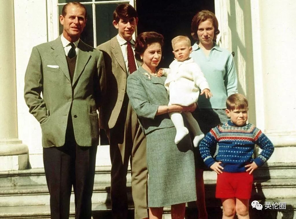 女王去世后首个生日，英媒追忆： 她工作到最后一刻！ 查尔斯：我还是很想妈妈...（组图） - 49