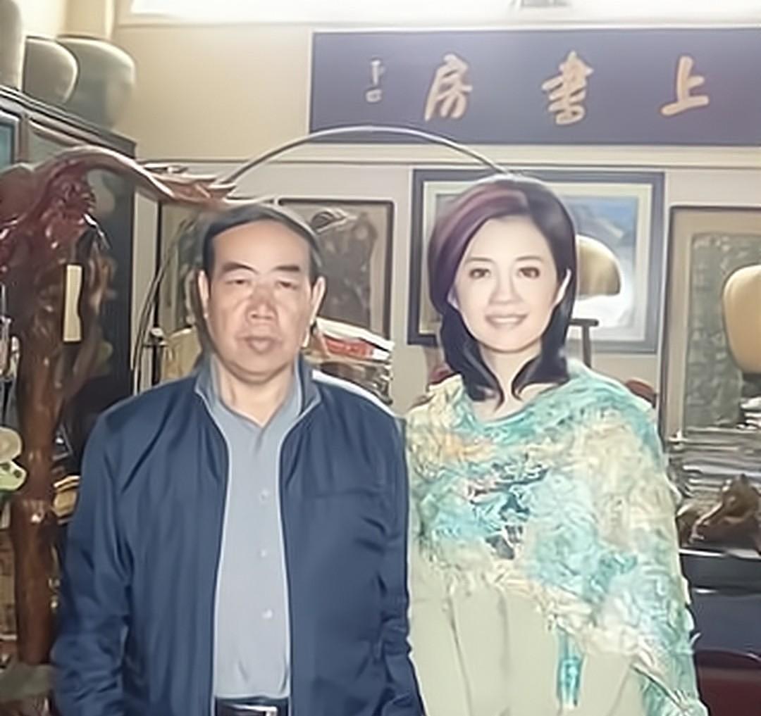 贾平凹：前妻大闹路遥丧礼，怒斥其出轨，离婚后又娶27岁护士（组图） - 8