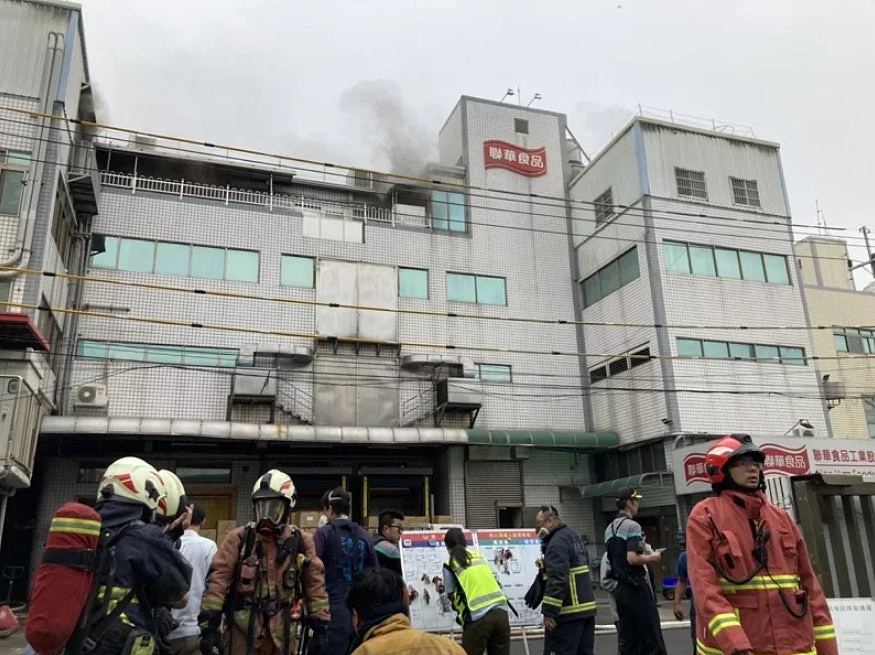 台湾彰化食品工厂清晨大火，酿7死15伤惨剧（组图） - 3