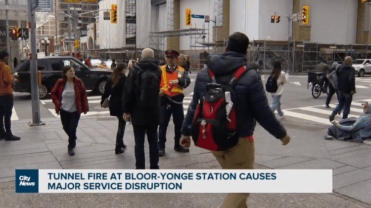 加拿大地铁站爆炸，火光冲天，乘客撤离， 石油厂爆炸2人死伤（组图） - 7