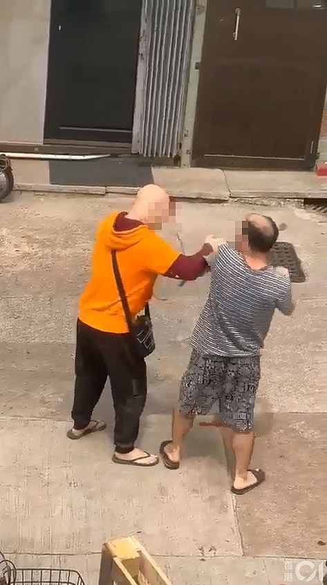 香港街头发生血案！52岁男子与人打架死亡，街坊：疑凶有吸食冰毒习惯（组图） - 3