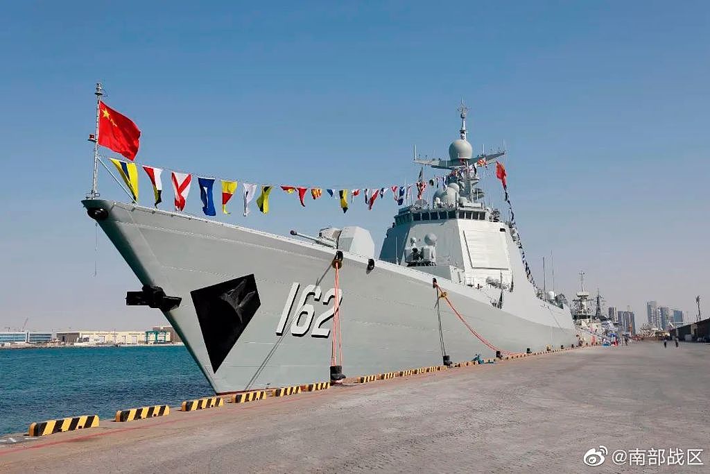 中国军队派海军舰艇赴苏丹，接运撤离在苏公民（组图） - 1