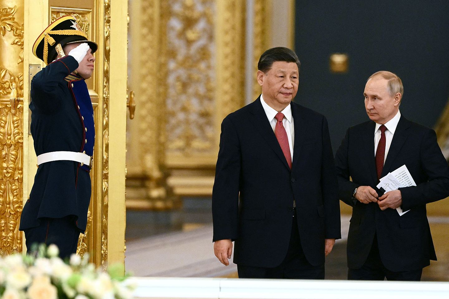 习近平与泽连斯基通话：为何是此时？中国出手能否结束俄乌战争？（组图） - 5