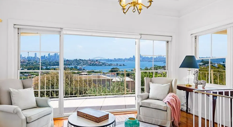 势头正劲！悉尼东区的一栋房屋在 “精彩 “的拍卖中以高于底价210万澳元成交（组图） - 1