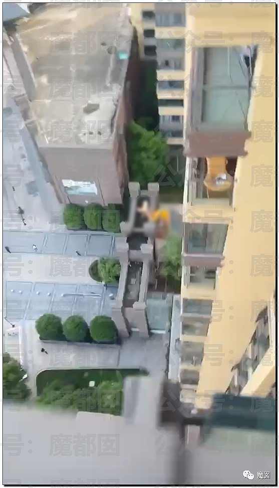 金发赤裸上身男子吊在窗外，最终“砰”摔下楼的事件真相（视频/组图） - 7