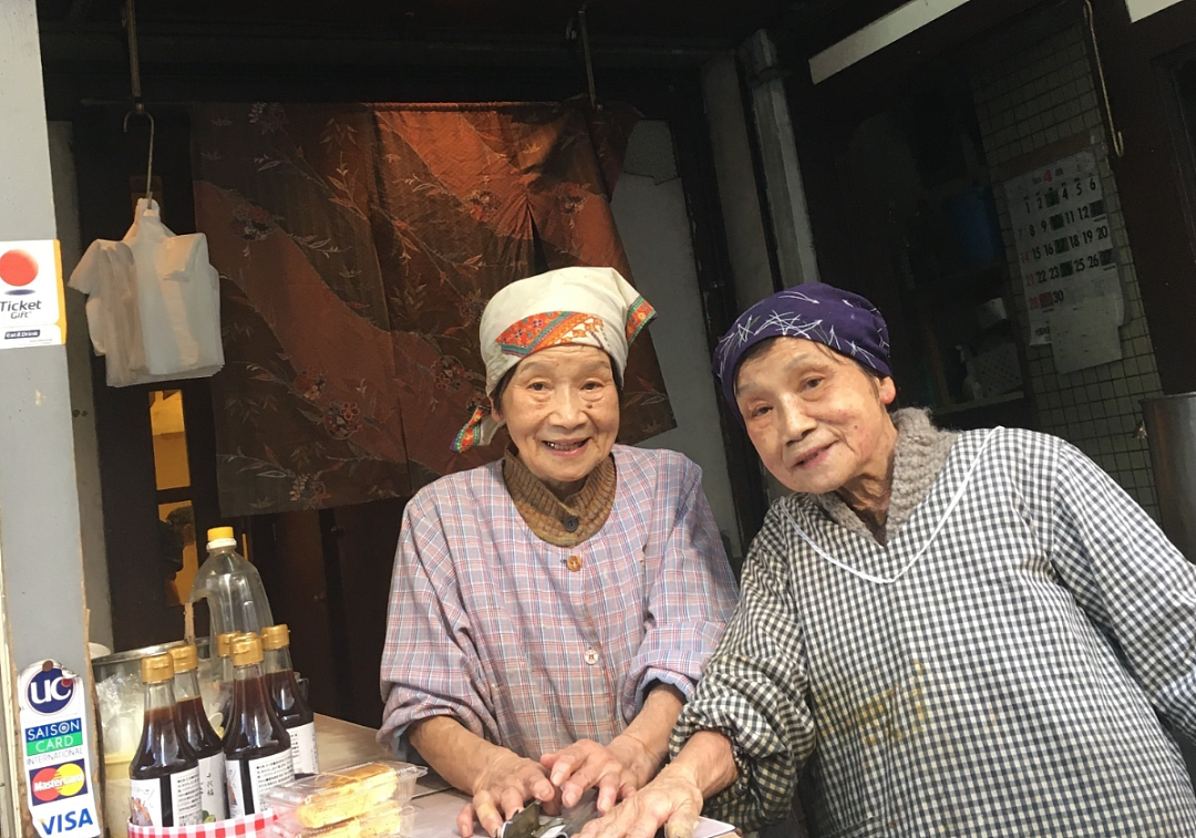 日本89岁双胞胎姐妹：刚嫁富豪就破产、还双双被绿！波澜壮阔的一生，让无数人感动（组图） - 13